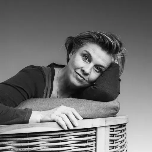 User Елена  avatar