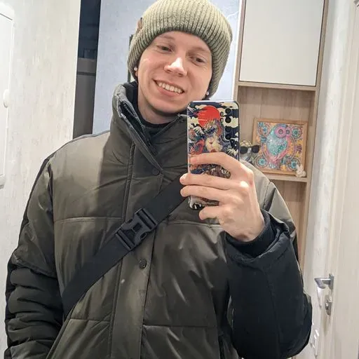 User Александр  avatar