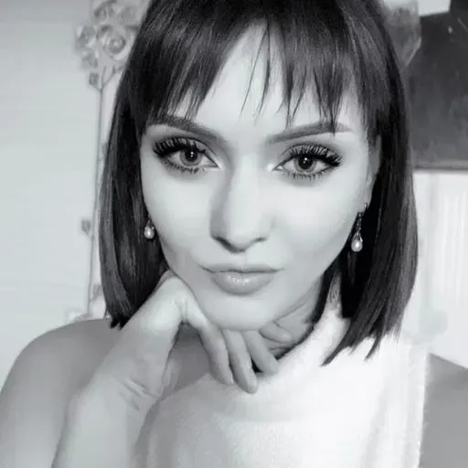 User Юлия   avatar