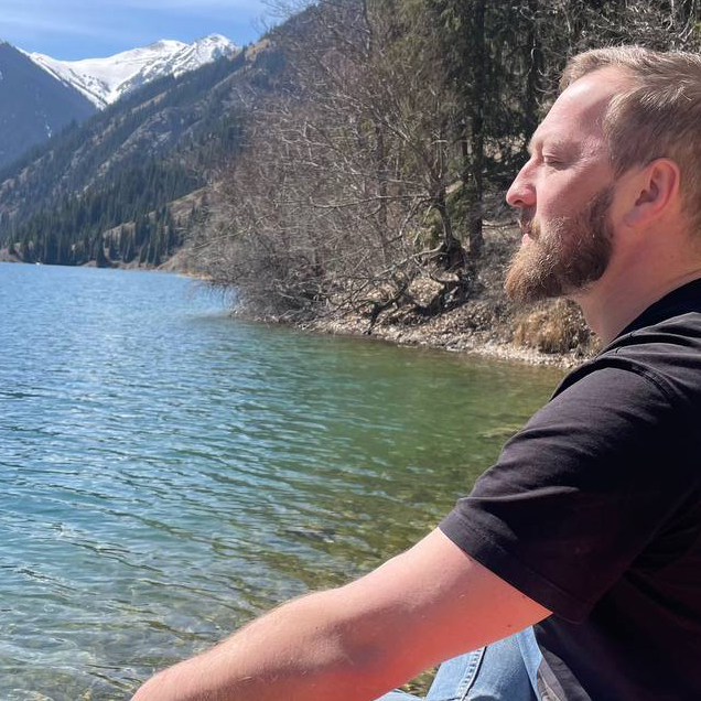 User Максим avatar