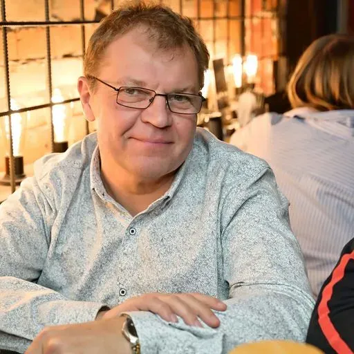 User Андрей  avatar