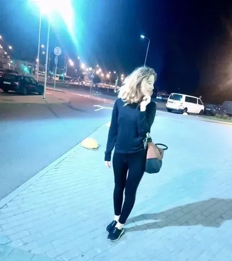 User Яна  Бобровская avatar