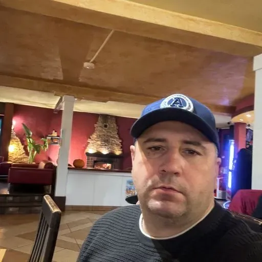 User Павел Рома avatar