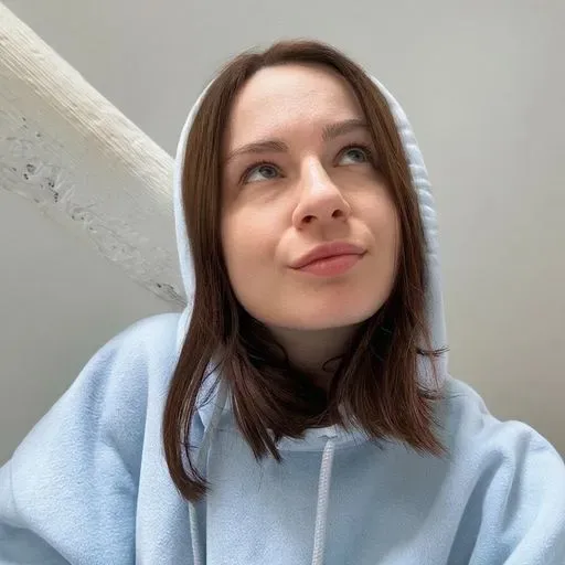 User Alena  avatar