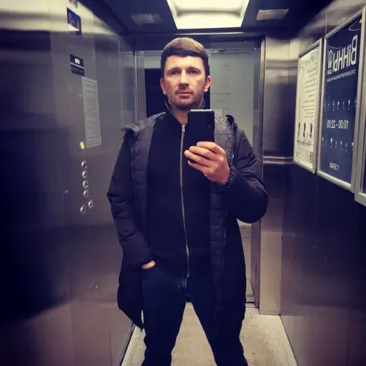 User Александр  avatar