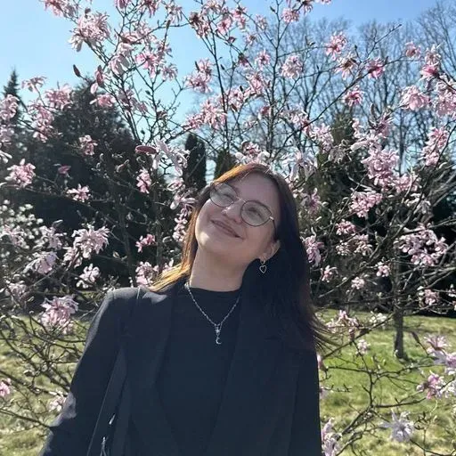 User Екатерина  avatar