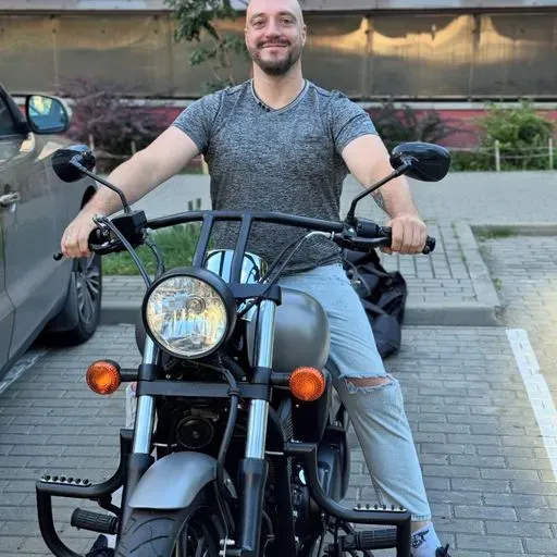 User Денис Гринев avatar