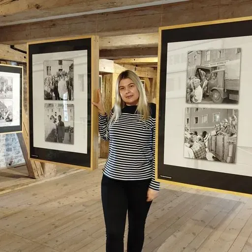 User Ирина  avatar