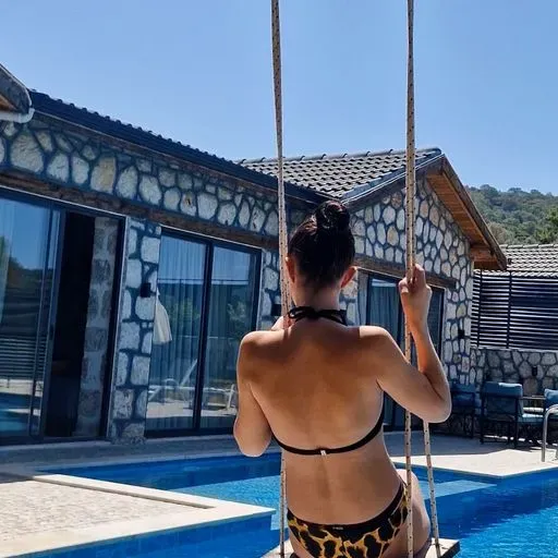 User Милана  avatar