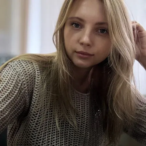 User Карина  avatar