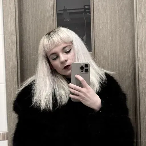 User Аделя  avatar