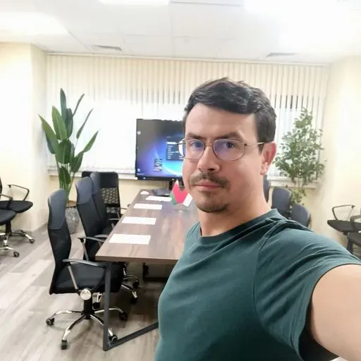 User Алексей Белоус avatar
