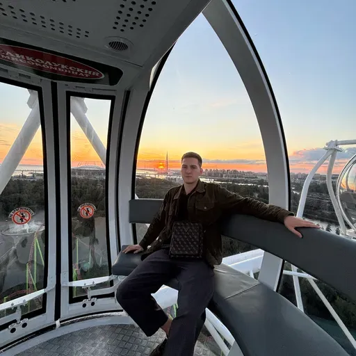 User Дмитр  avatar
