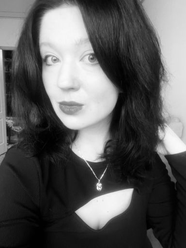 User Alina . avatar