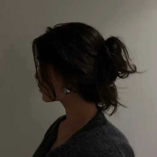 User Леся Лесина avatar