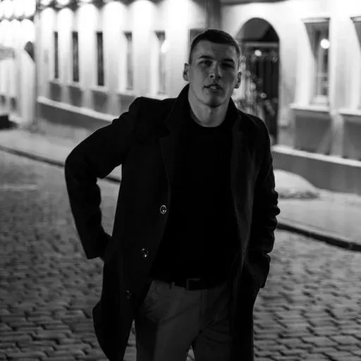 User Максим Макаревич avatar