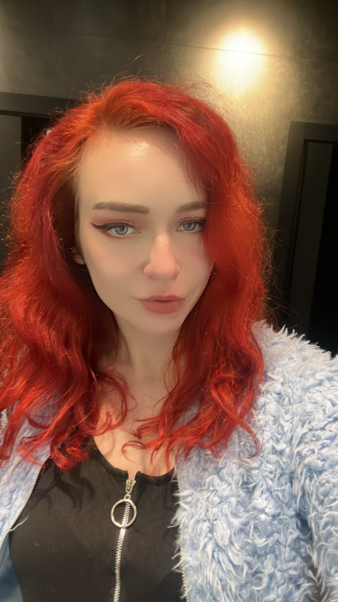 User Евгения Яцукович  avatar