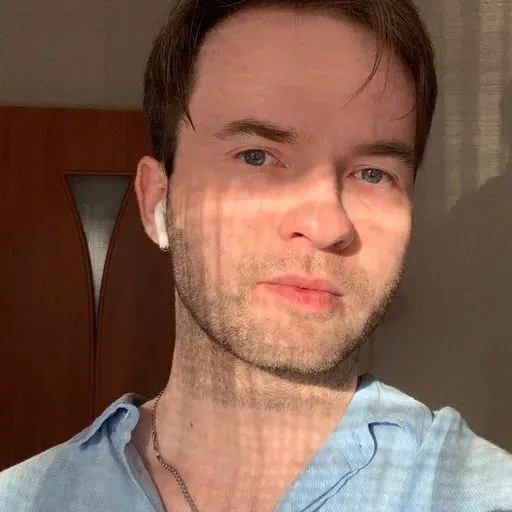 User Andrew  avatar