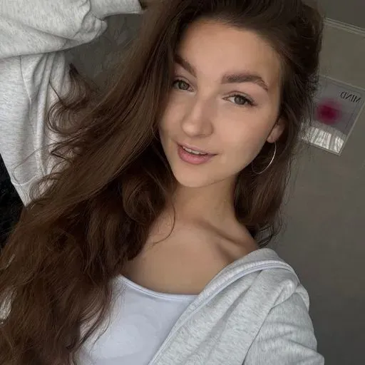 User Юлия Попкова avatar