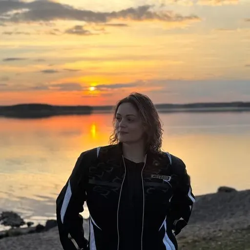 User Наталья  avatar