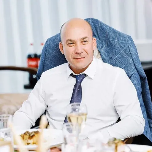 User Александр   avatar