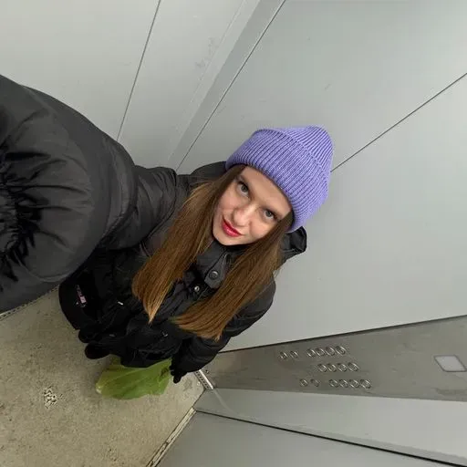 User Вероника  avatar