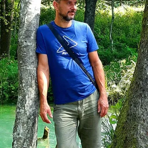 User Александр  avatar