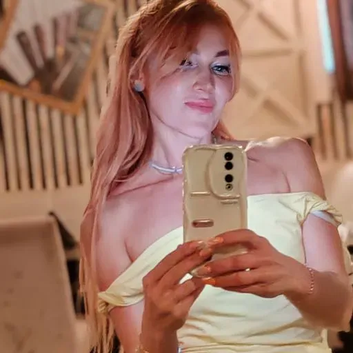 User Алиса avatar