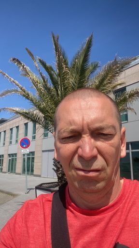 User V S avatar