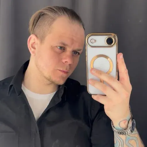 User Николай  avatar