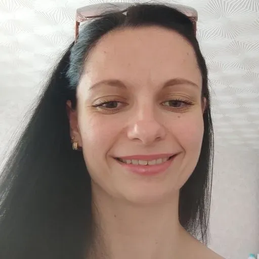 User Марина  avatar