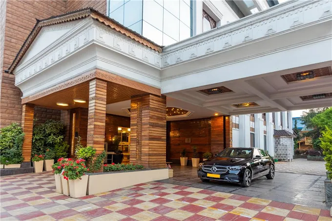 Radisson Hotel Srinagar - Hotel in Kashmir