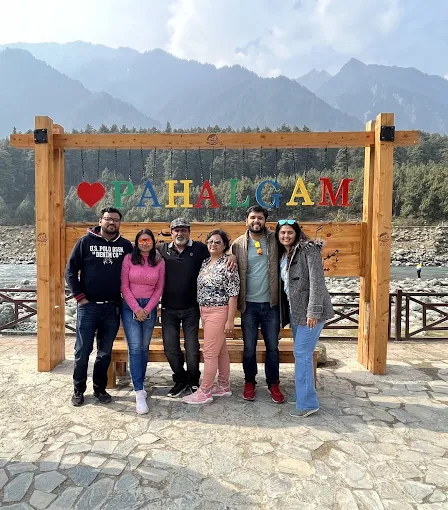 RAAJ N RAAJ TOUR AND TRAVELS - Travel Agency in Kashmir, Photo 2
