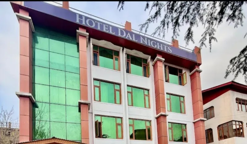 Hotel Dal Nights - Hotel in Kashmir