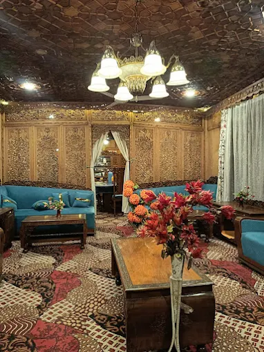Kashmir SinthantopTour & Travel