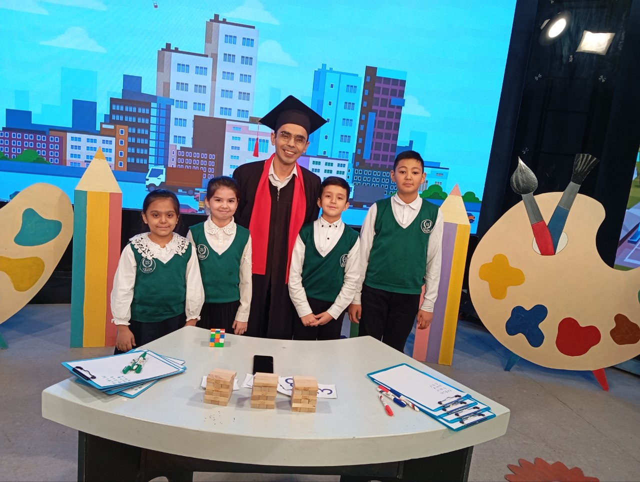 Ixlos School — rasm 2