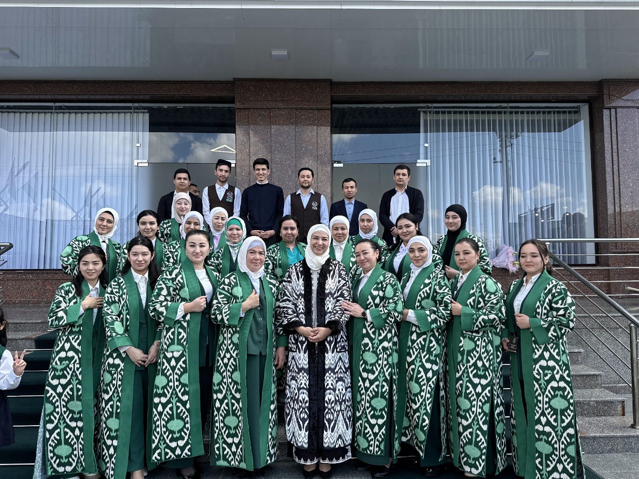 Ixlos School — rasm 4