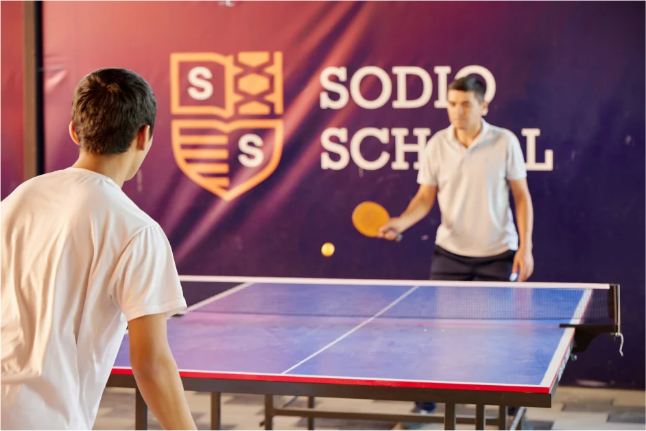 Sodiq School — rasm 4