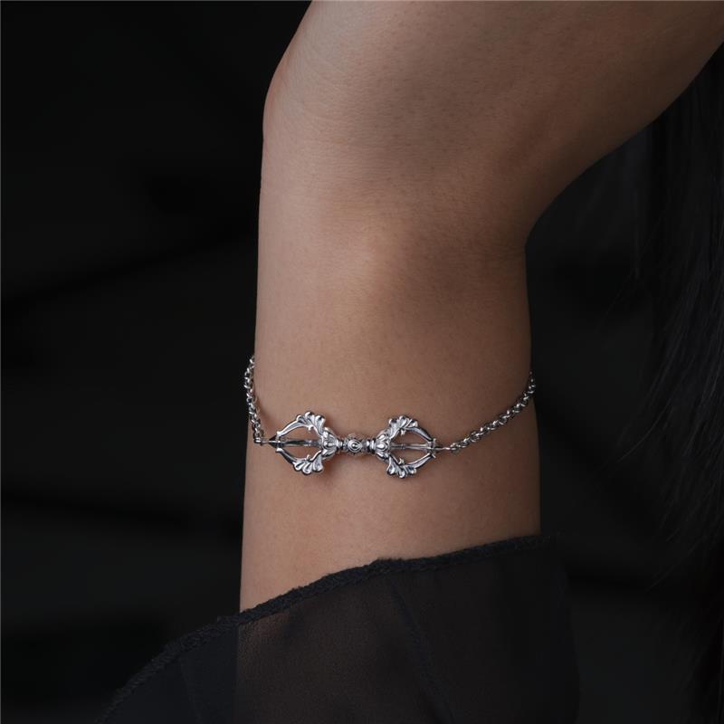 Vajra Chain Bracelet, Silver, Medium, Flat 3 Prongs, 19cm — view 4