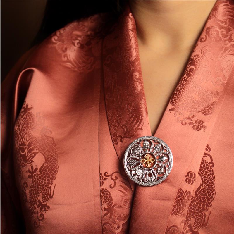 Eight Auspicious Symbols Brooch, Round, Silver Half Gold Plated — view 3