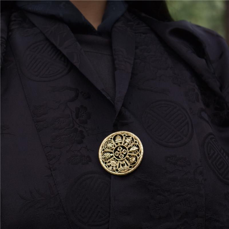 Eight Auspicious Symbols Brooch, Round, Silver Gold Plated 21.3g — view 6