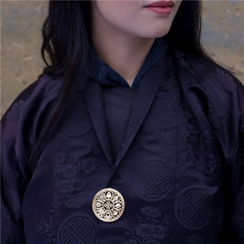Eight Auspicious Symbols Brooch, Round, Silver Gold Plated 21.3g