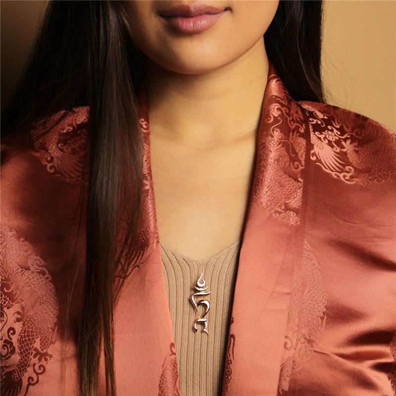 Tam Syllable Brooch, Larger, Yellow Gold Plated, 46mm 5.5g — view 4
