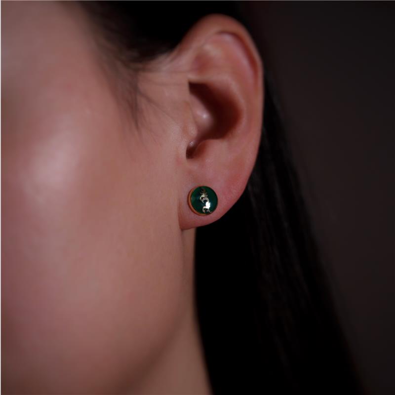 Green Enamel TAM syllable stud earrings 14K yellow gold, 1.83g