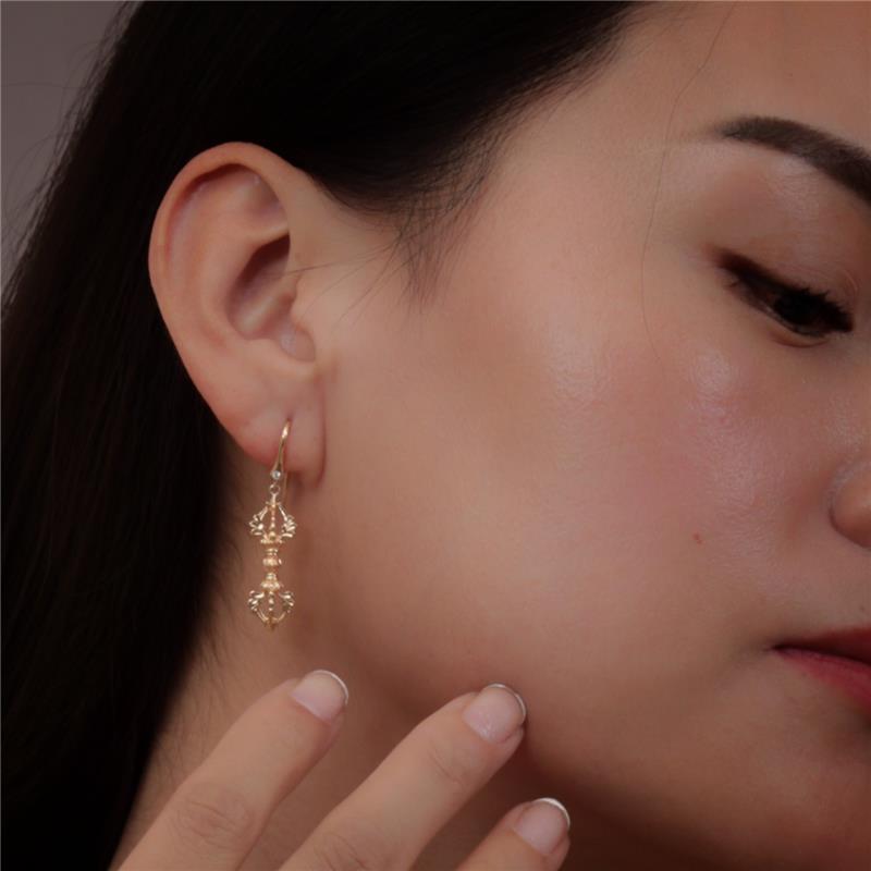 Vajra Earrings , 2 diamonds .026cts 18 Yellow Gold 6.84g — view 3