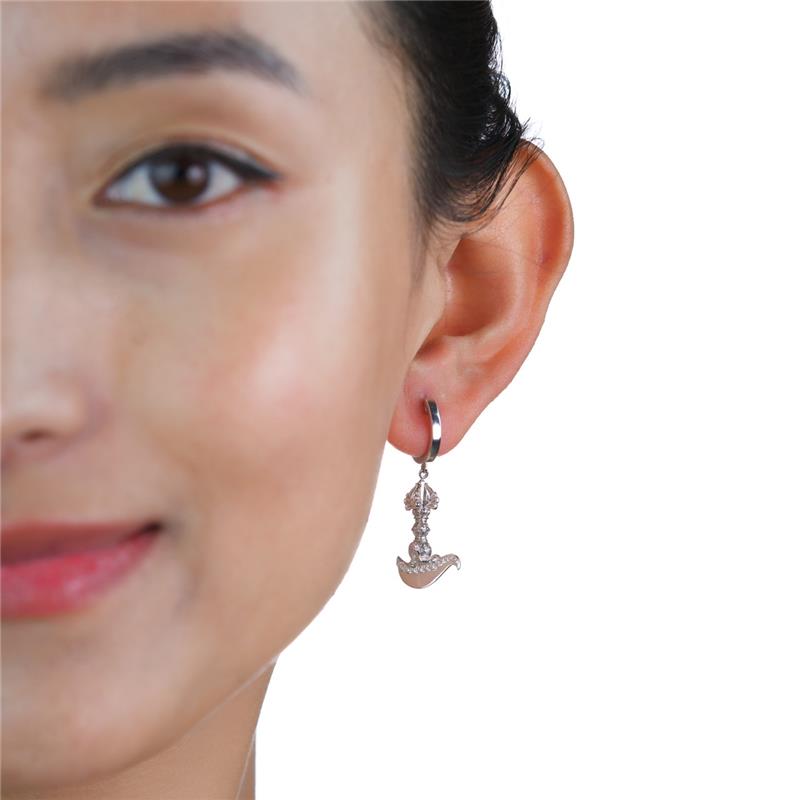 Drigug, Curved Knife Earrings, Silver — view 4