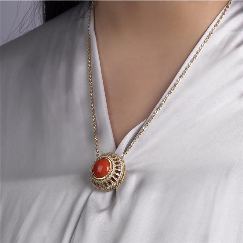Life Force Coral Gold Necklace with Diamonds, 0.77 CTS. YG18: 20.24g, Total: 22.42g