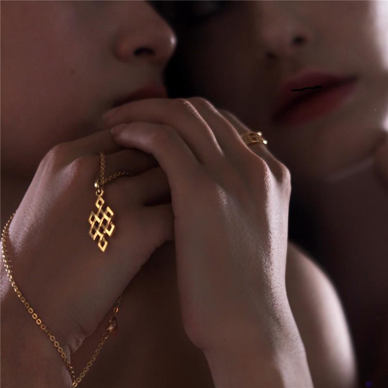 Infinity knot pendant 14k Solid yellow gold, pendant only - 3.75g — view 5