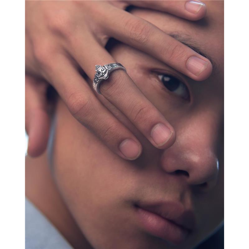 Laughing Skull Ring, Silver Black Diamonds 6g — view 3