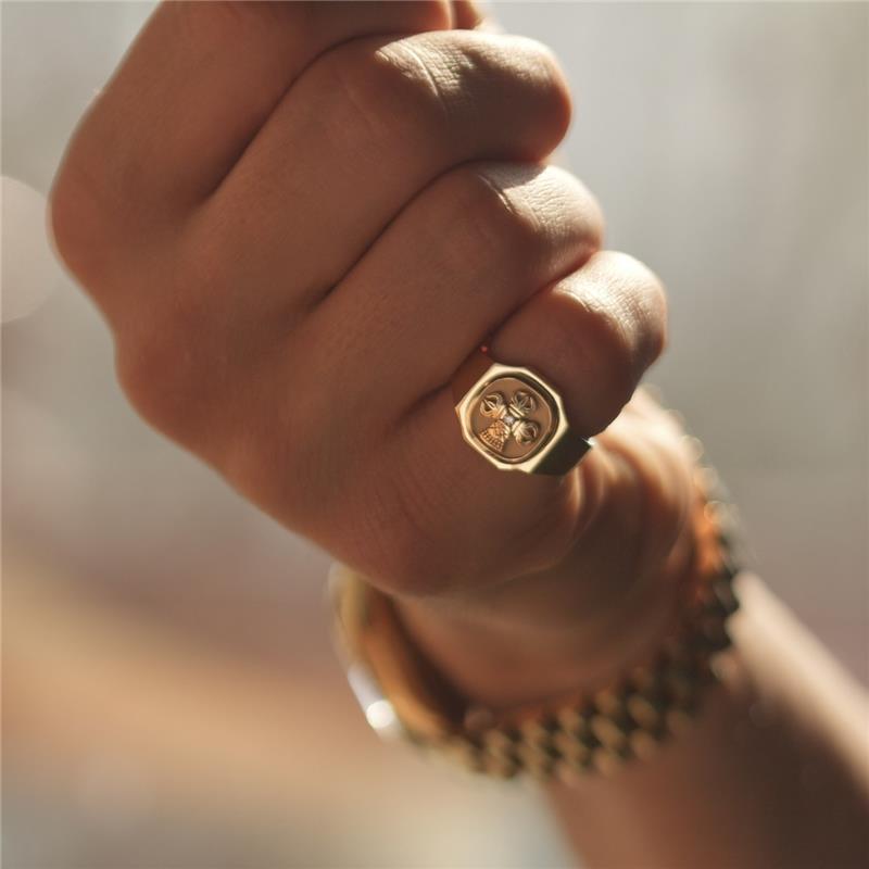 Dorje Bell Samaya Ring, male size 18K Yellow Gold, brushed finished surface, sanded insert, polished edges Central Diamond .025 CTS. 12.5 grams — view 4
